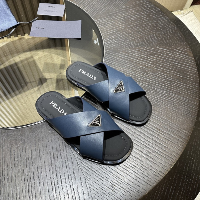 P SANDAL
