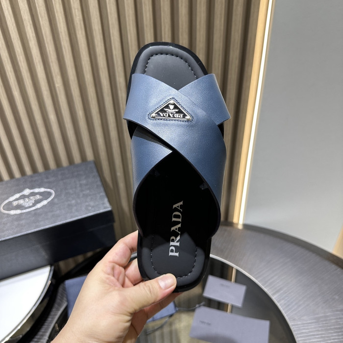 P SANDAL
