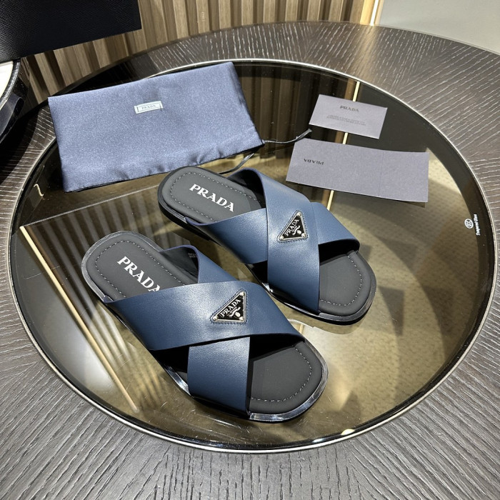 P SANDAL