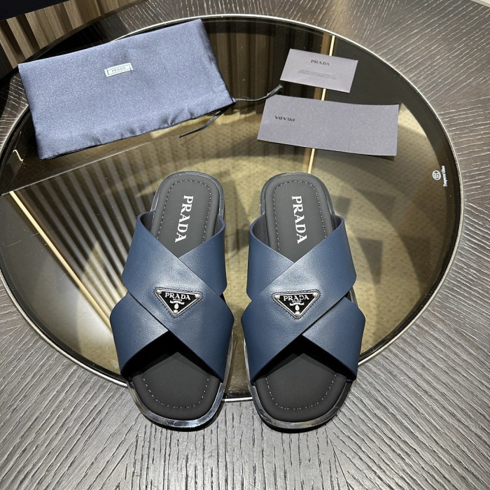 P SANDAL