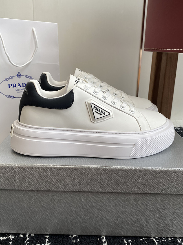 PRAD SNEAKER