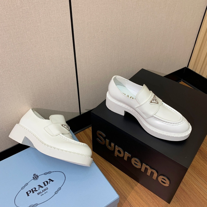 PRAD SNEAKER ( brushed leather )