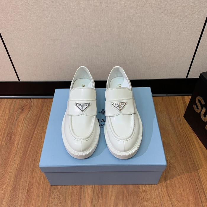 PRAD SNEAKER ( brushed leather )
