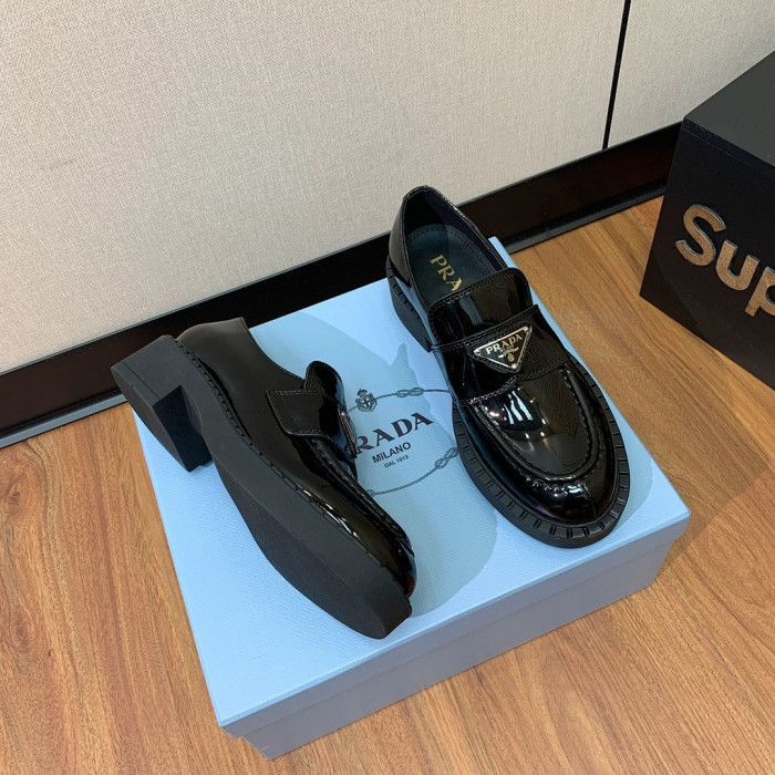 PRAD SNEAKER