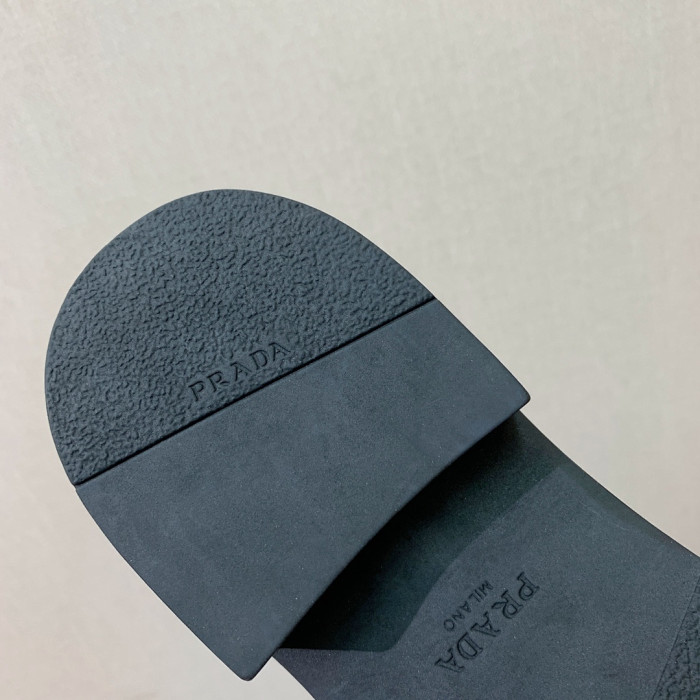 PRAD SNEAKER