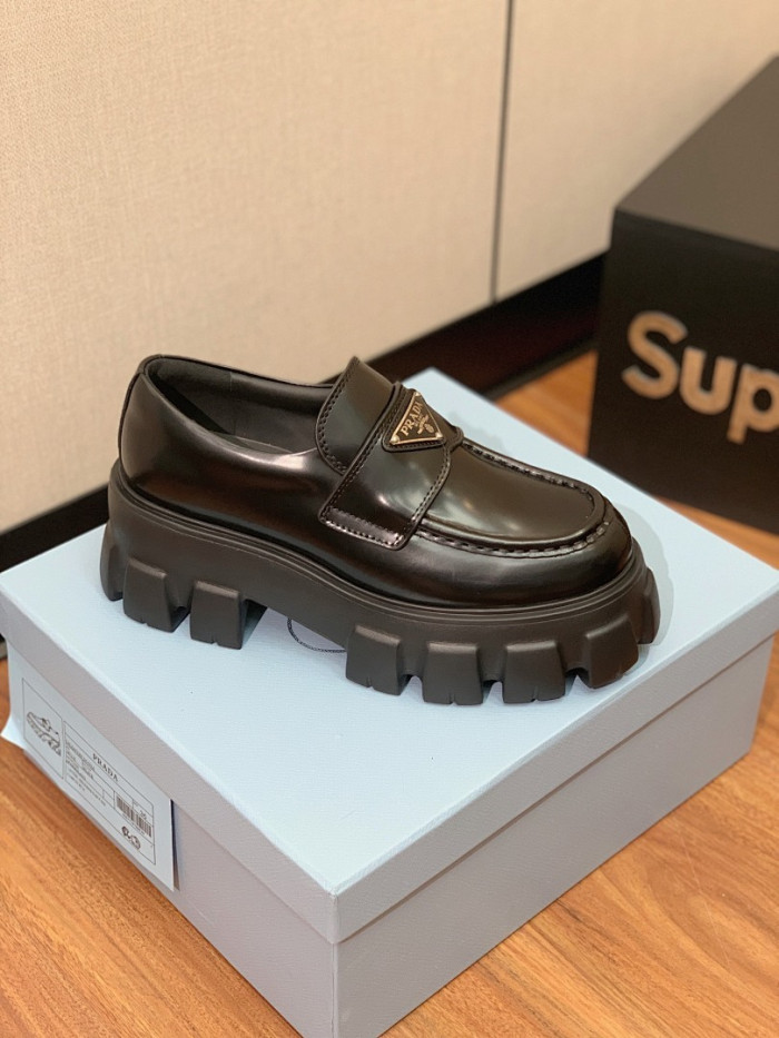 PRAD SNEAKER ( brushed leather )