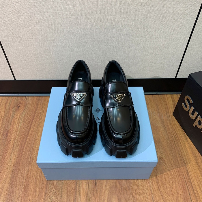 PRAD SNEAKER ( brushed leather )