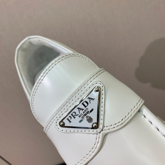 PRAD SNEAKER ( brushed leather )