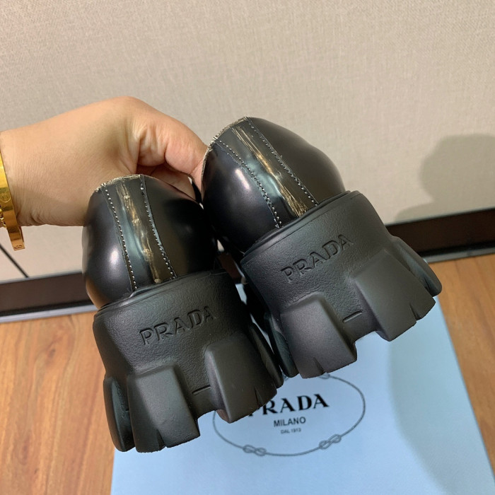 PRAD SNEAKER