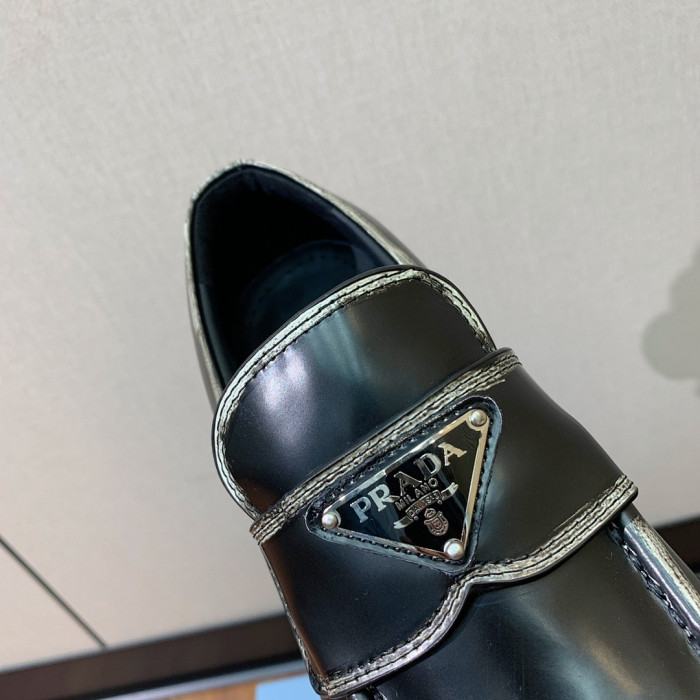 PRAD SNEAKER