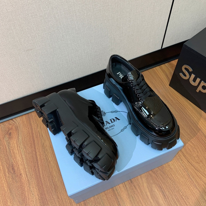 PRAD SNEAKER