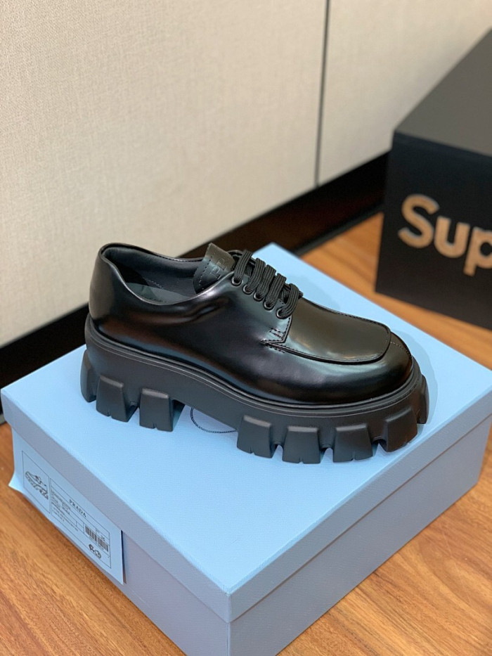 PRAD SNEAKER ( brushed leather )
