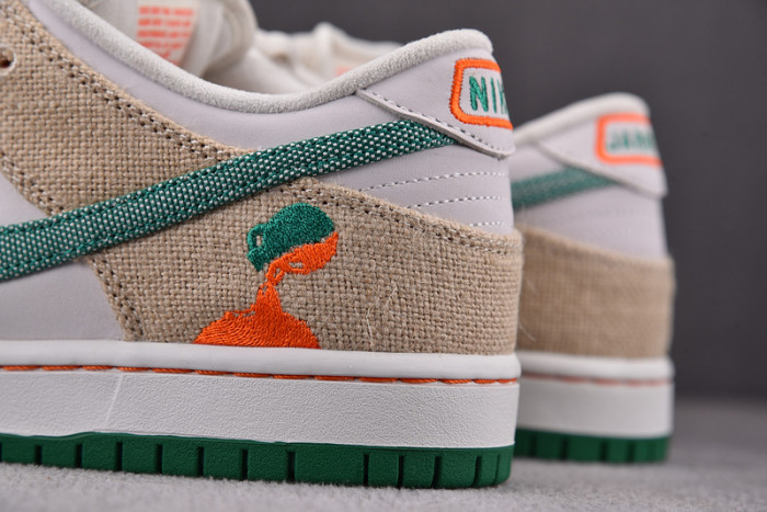 Jarritos x Nike Dunk SB Low Phantom and Malachite FD0860-001
