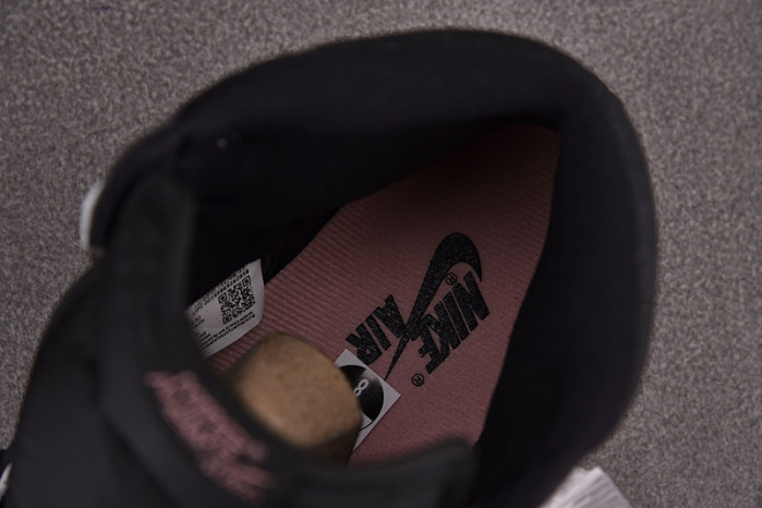 Jordan 1 Retro High OG Bleached Coral 555088-1088