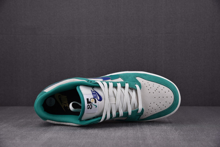 Nike Dunk Low SE 85 Neptune Green DO9457-101
