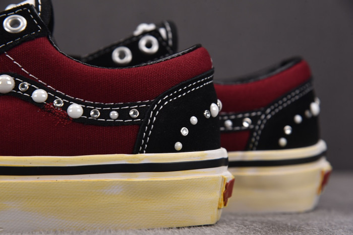VA& SNEAKER