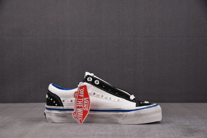 VA& SNEAKER