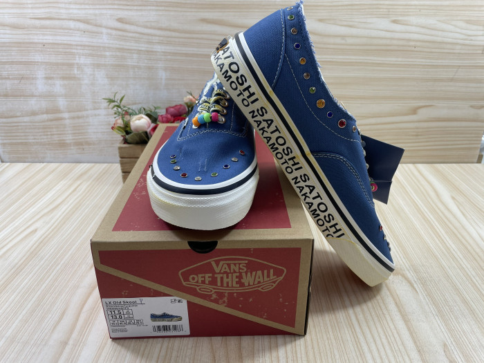 VA& SNEAKER