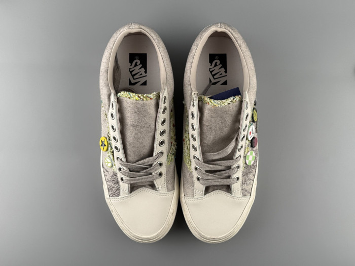 VA& SNEAKER