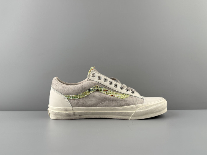 VA& SNEAKER