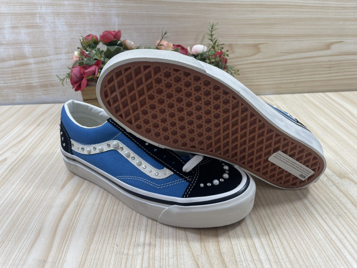 VA& SNEAKER