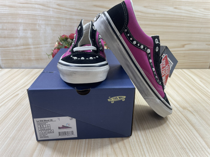 VA& SNEAKER
